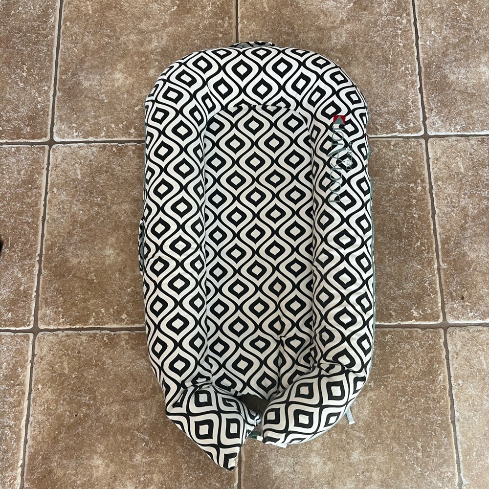 Dockatot Deluxe+